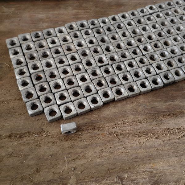 Гайка М12 DIN 557