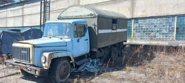 Грузовой автомобиль ГАЗ 3307 фургон