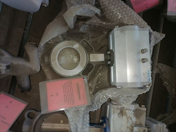 Затвор дисковый межфланцевый с пневмоприводом двойного действия PN10.DN80