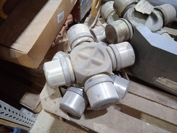 Крестовина E12980570 Hitachi