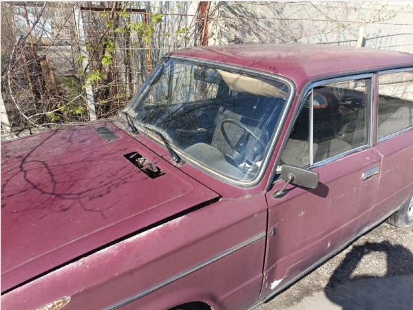 Автомобиль ВАЗ-2106