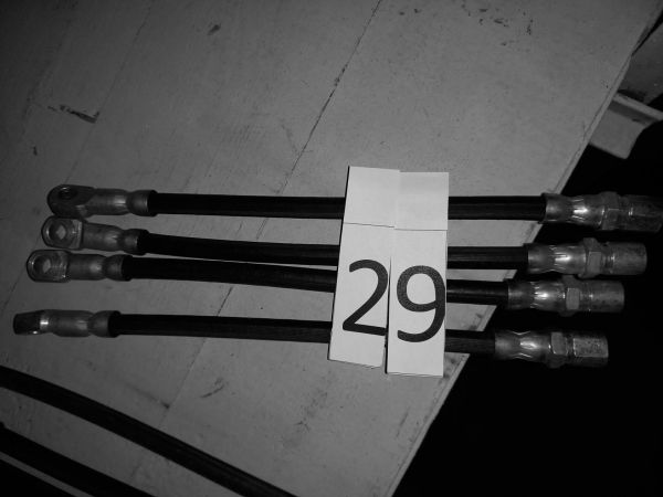 ШЛАНГ ПЕРЕДНЕГО ТОРМОЗА ВАЗ-2101-07 2101 3506060