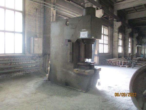 Молот Пневматический ковочный МА-4132