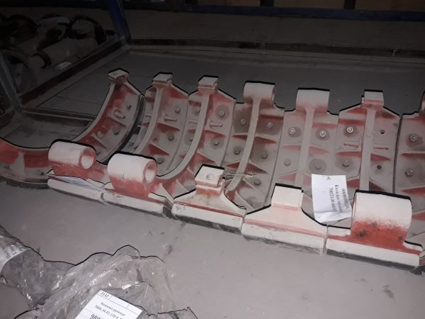 Колодка тормозная 700.23.00.060/070