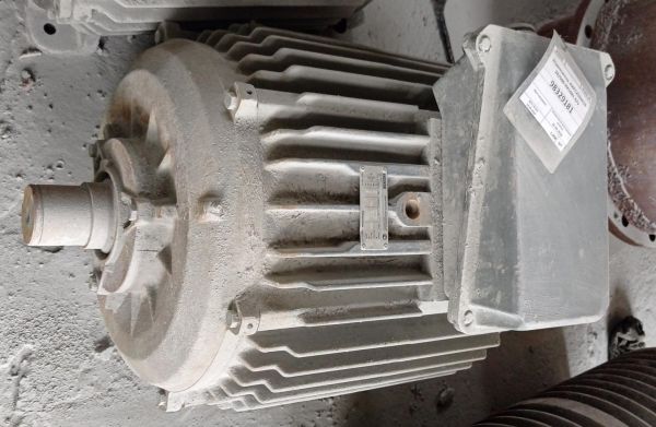 Э/двигатель АИРС250М10 28/600 IM1081 б/у