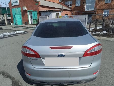 Автомобиль  Ford Mondeo