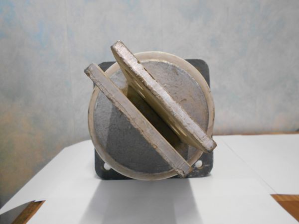 Изолятор проходной — ИП-10/1600 