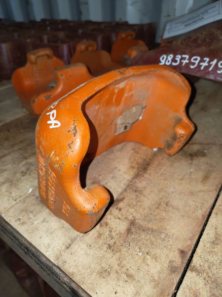 Крышка адаптера YA00034295 Hitachi