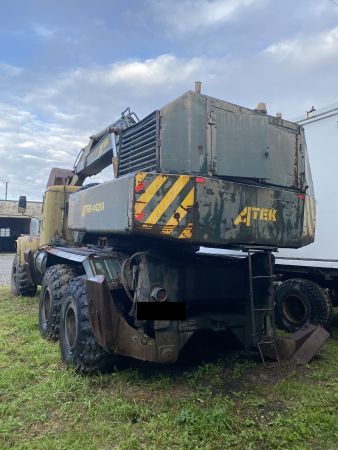 Экcкaватоp ЭОB-4421 на базе КрAЗ 255Б1-1А