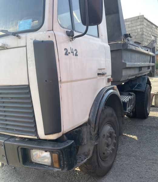 Грузовые самосвалы МАЗ-5551А2-323