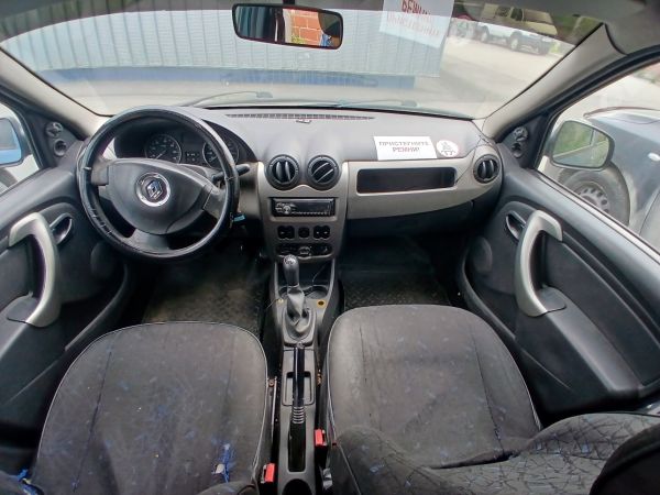 Транспортное средство (RENAULT SR) 