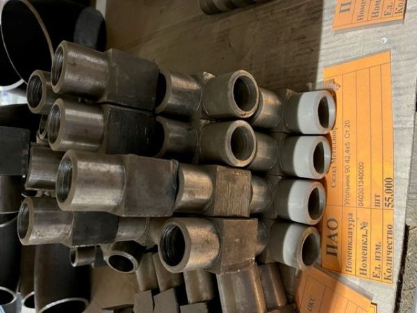 Угольник 90 42,4х5  Ст.20