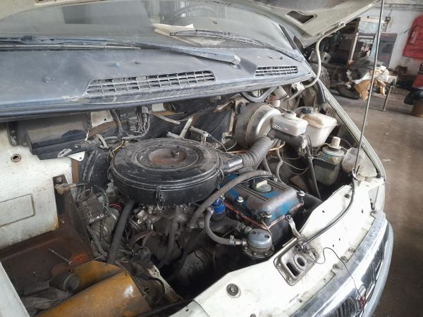 Автомобиль ГАЗ -3221