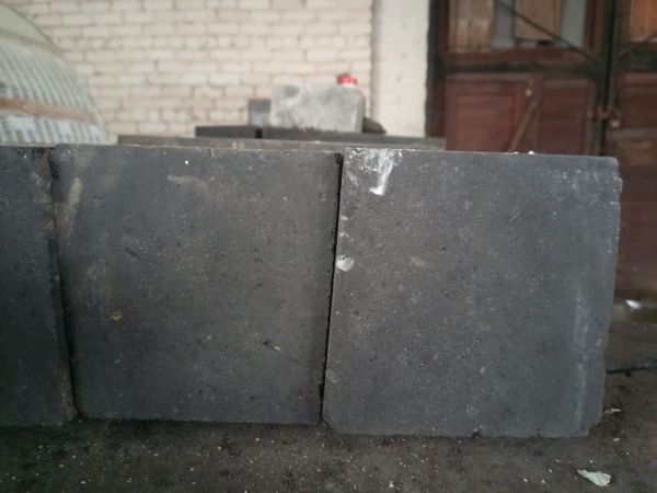 Угольные блоки