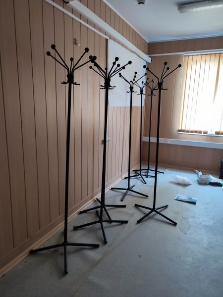 Вешалка стойка /TX черная 