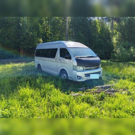 Автобус Toyota Hiace , 2010