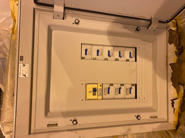 Шкаф распределит. ПР 8703-1161-1УХЛ3 Шкаф распределит. ПР 8703-1161-1УХЛ3