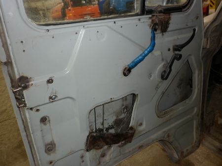 Автомобиль УАЗ 220695-04            