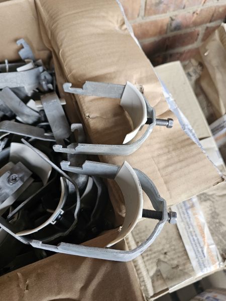 Скоба металлическая двухлапковая СМД 48-50