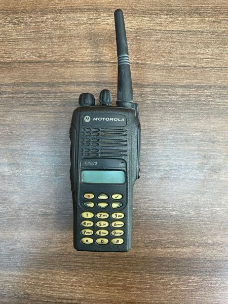 MOTOROLA GP 680 sn 749 TLL3583 MOTOROLA GP 680 sn 749 TLL3583