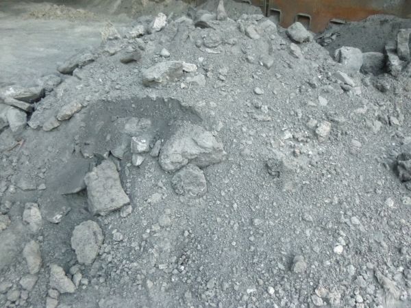 Угольная пена (криолит-глиноземный расплав)