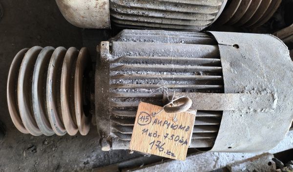 3лектродвигатель 5А 160 М8 (11 кВт., 750 об/мин), б/у