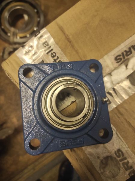 Узел подшипниковый UCF 206 D1 NTN