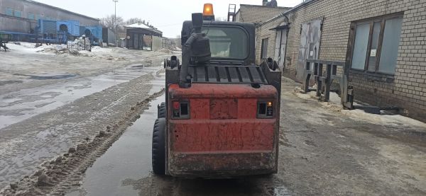 Погрузчик Bobcat S130