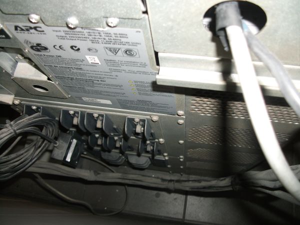 СТОЙКА APC SYMMETRA LX 16KVA SYAF16KRMI