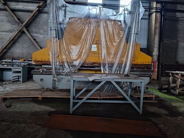 Листогибочная машина