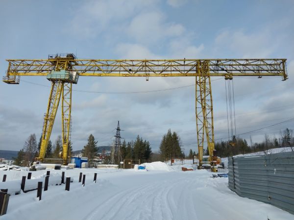 КОЗЛОВОЙ КРАН КСК-32