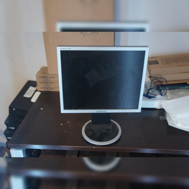 монитор Samsung 740n (Из ТГРК)