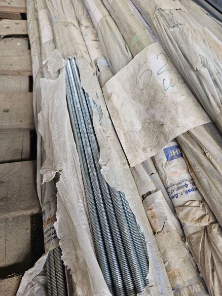 Шпилька В1.М10х1,5-1000.46.Ст10.09 DIN975