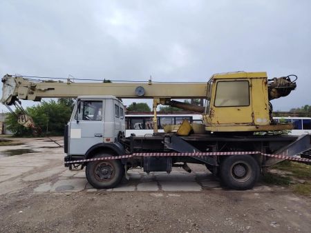 Автокран МАЗ 5335 КС 3579 