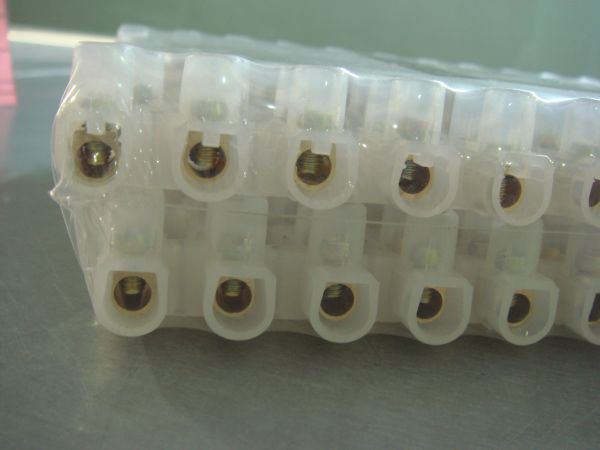 ЗАЖИМ ВИНТОВОЙ 3ВИ-30 6-16 мм2 30А 12 пар