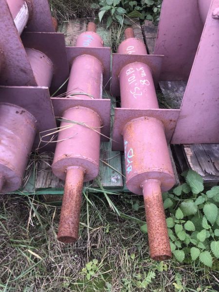 Неподвижная опора в ППМ 40-40 (расстояние между щитами 300 мм)