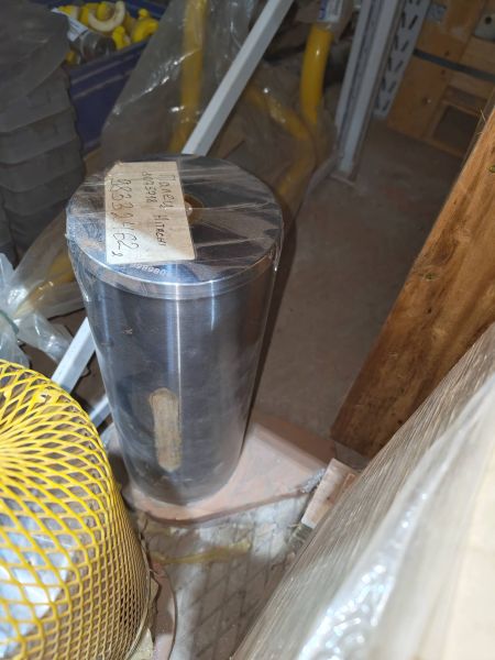 Палец 8075718 Hitachi