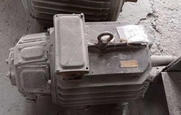 Э/двигатель MTH511-8 30/720 IM1003 б/у