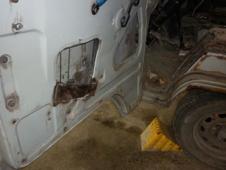 Автомобиль УАЗ 220695-04            