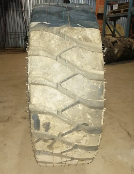 Шина пневмо 28x9-15 (8.15-15) NHS  Galaxy Yardmaster 14 PR) 