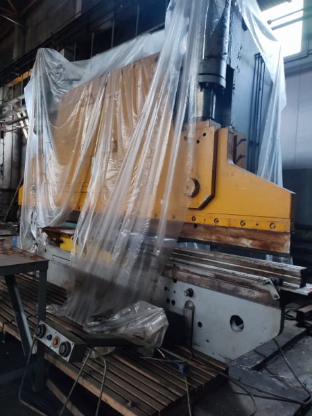 Листогибочная машина