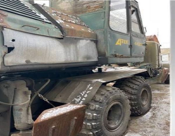 Экскаватор ЭОВ-4421 на базе КрАЗ 255 (установка "АТЕК")