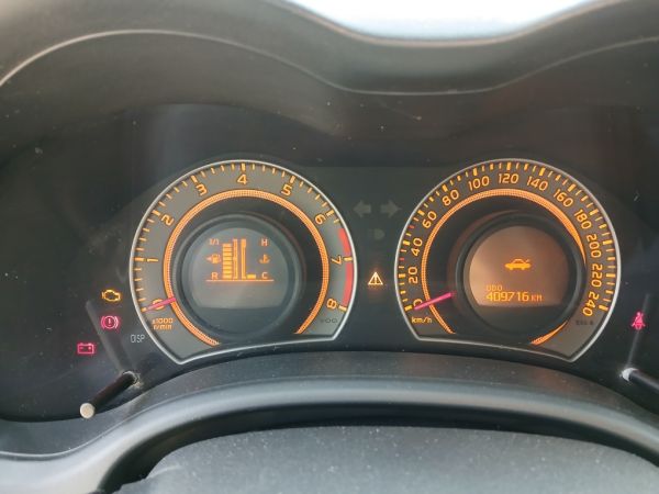 Транспортное средство  (TOYOTA COROLLA)