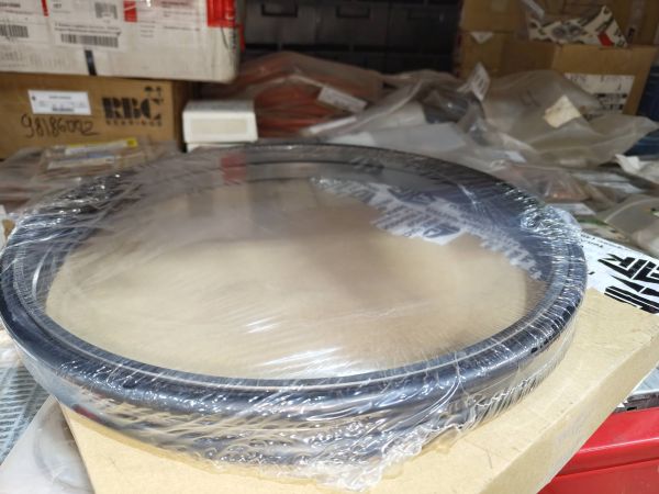 Сальник 4245703 Hitachi