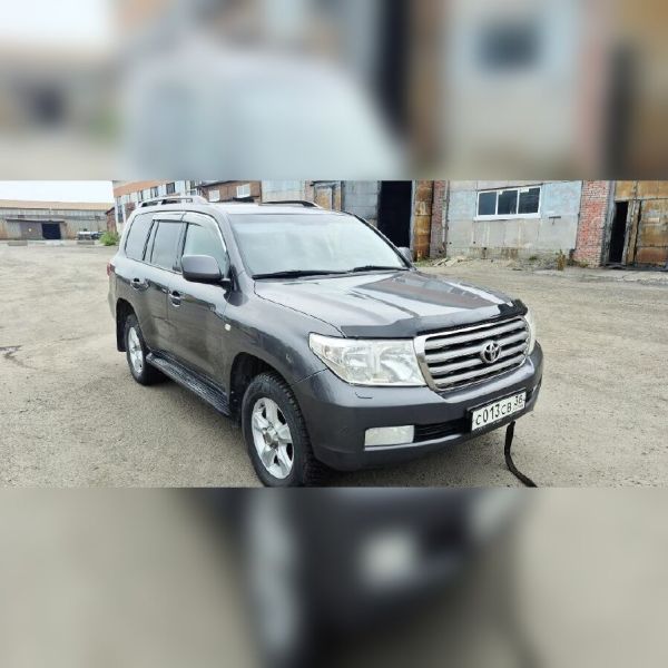 TOYOTA LAND CRUISER 200