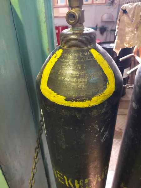 Стальной баллон углекислотный , давление 150/225 кгс/см2, объём 40 литров