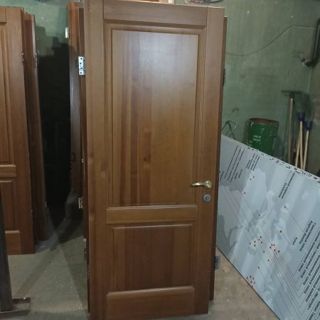 Дверь деревянная 