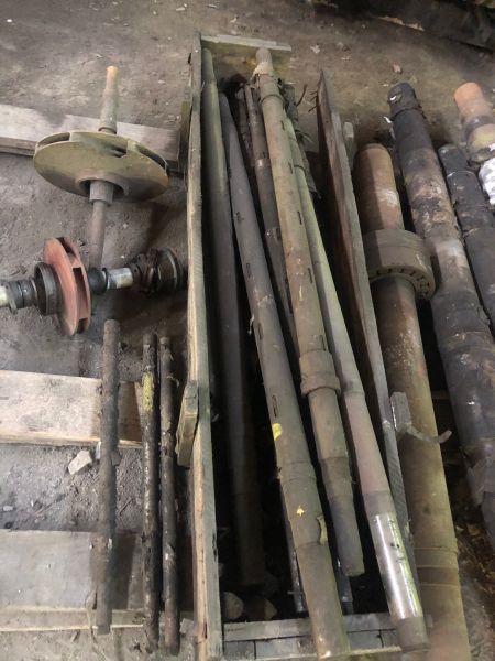 Вал насоса б/у