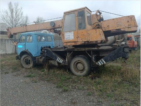 Автокран МАЗ 5334
