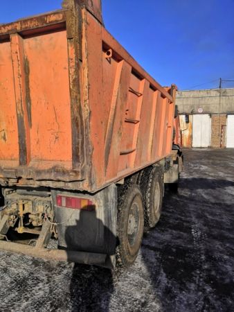 Самосвал Камаз 6520, 